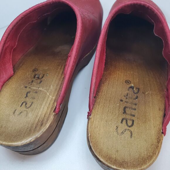 Sanita Womens Sz 8/38 Red Embroidery Mule Clog Danish Wood Boho Lagenlook Hippie - Picture 9 of 11